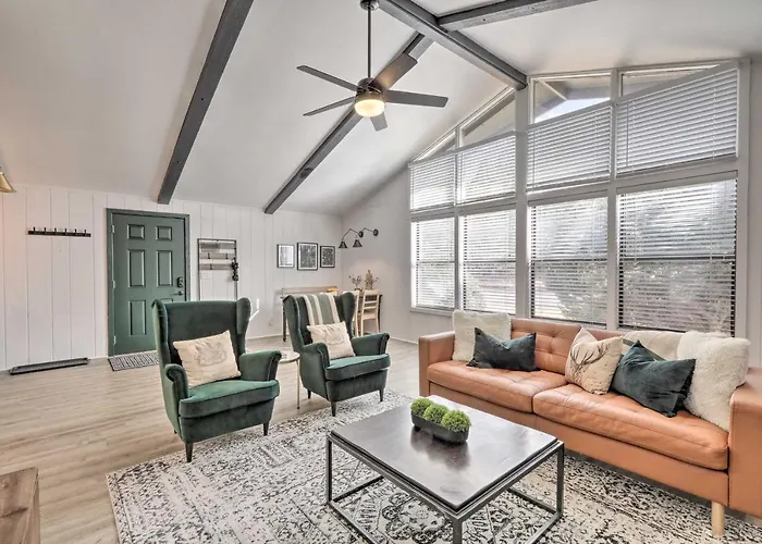 Holiday home Gem In Continental Country Club! *