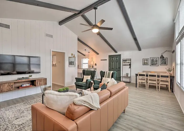 Holiday home Gem In Continental Country Club! Flagstaff